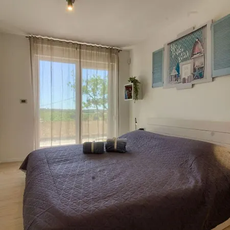 Villa Senorita Mit Pool In Pula